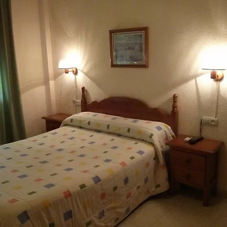 Hotel-restaurante La Loma Hotel *